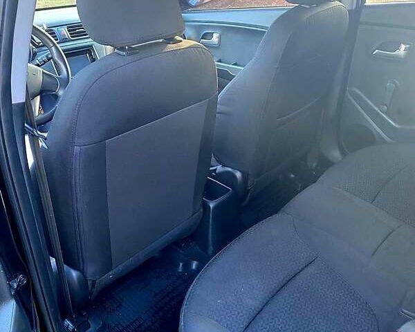 Черный Киа Рио, объемом двигателя 1.4 л и пробегом 1 тыс. км за 7100 $, фото 5 на Automoto.ua