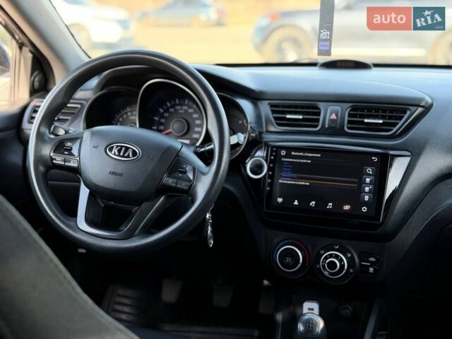 Черный Киа Рио, объемом двигателя 1.4 л и пробегом 162 тыс. км за 7700 $, фото 38 на Automoto.ua