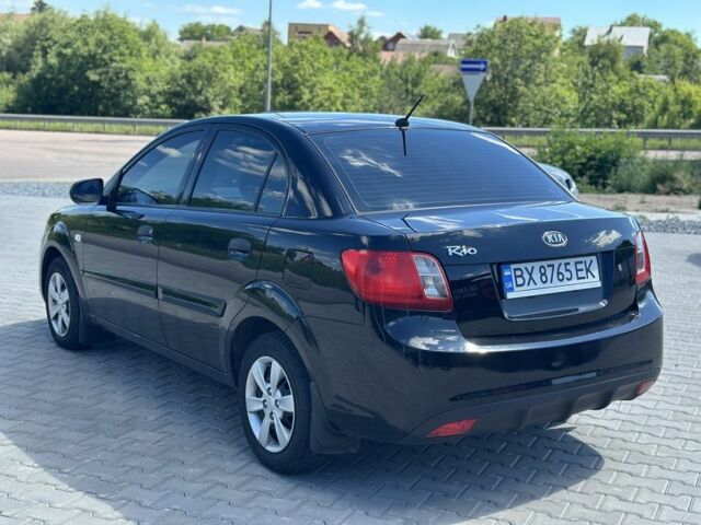 Черный Киа Рио, объемом двигателя 1.4 л и пробегом 50 тыс. км за 4899 $, фото 5 на Automoto.ua