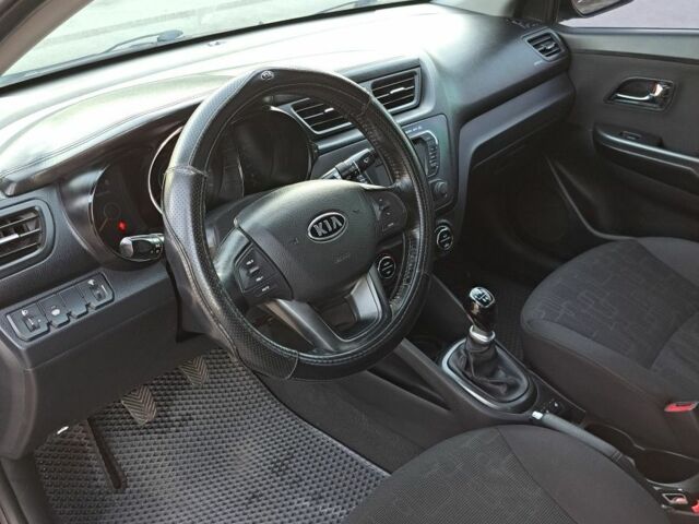 Черный Киа Рио, объемом двигателя 1.6 л и пробегом 231 тыс. км за 7600 $, фото 15 на Automoto.ua