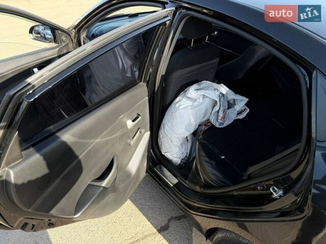 Черный Киа Рио, объемом двигателя 1.4 л и пробегом 162 тыс. км за 7700 $, фото 28 на Automoto.ua