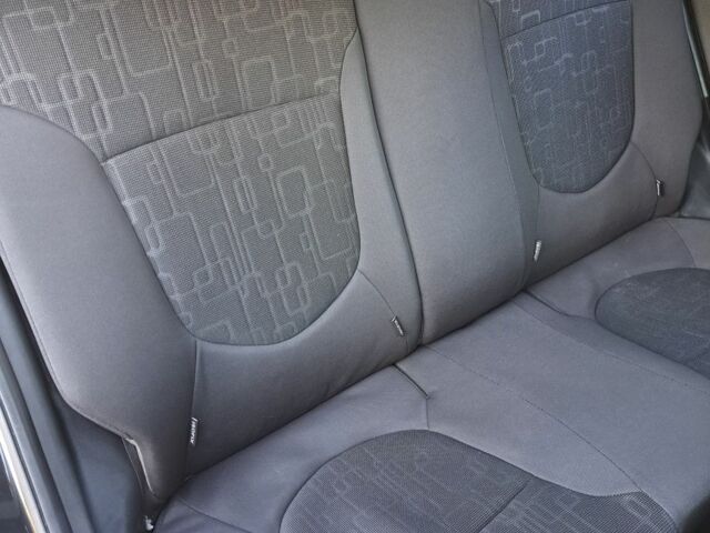 Черный Киа Рио, объемом двигателя 1.6 л и пробегом 231 тыс. км за 7600 $, фото 20 на Automoto.ua