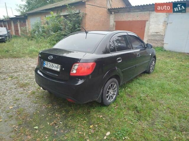 Черный Киа Рио, объемом двигателя 1.4 л и пробегом 133 тыс. км за 5900 $, фото 4 на Automoto.ua