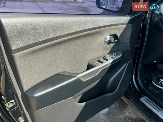 Черный Киа Рио, объемом двигателя 1.6 л и пробегом 103 тыс. км за 7800 $, фото 11 на Automoto.ua