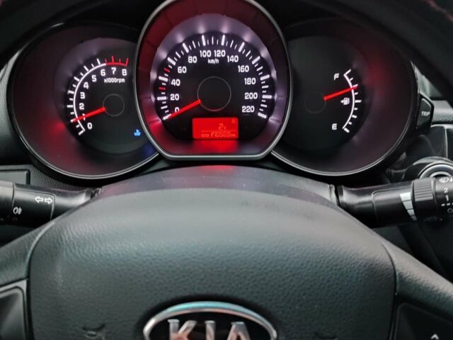 Чорний Кіа Ріо, об'ємом двигуна 1.4 л та пробігом 170 тис. км за 8500 $, фото 3 на Automoto.ua