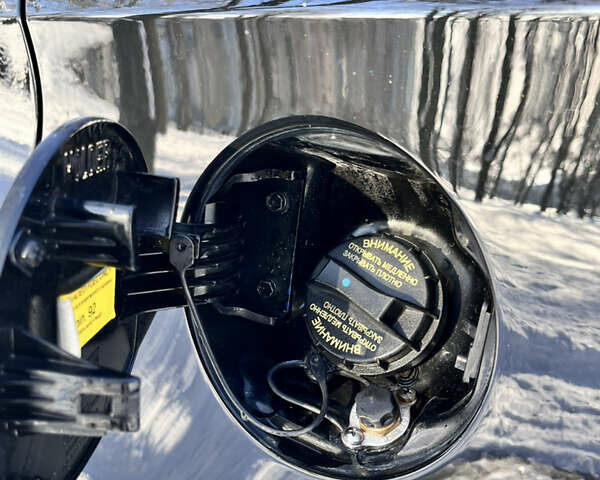 Чорний Кіа Ріо, об'ємом двигуна 1.4 л та пробігом 245 тис. км за 7600 $, фото 34 на Automoto.ua