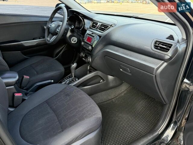 Черный Киа Рио, объемом двигателя 0 л и пробегом 153 тыс. км за 8500 $, фото 17 на Automoto.ua