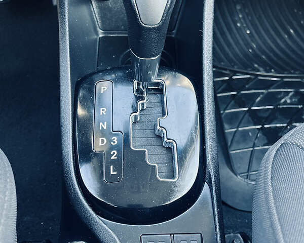 Чорний Кіа Ріо, об'ємом двигуна 1.59 л та пробігом 93 тис. км за 8999 $, фото 21 на Automoto.ua