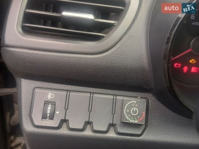 Черный Киа Рио, объемом двигателя 1.4 л и пробегом 213 тыс. км за 8700 $, фото 26 на Automoto.ua