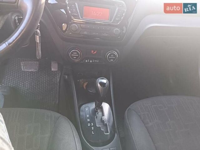 Черный Киа Рио, объемом двигателя 1.59 л и пробегом 178 тыс. км за 8400 $, фото 11 на Automoto.ua