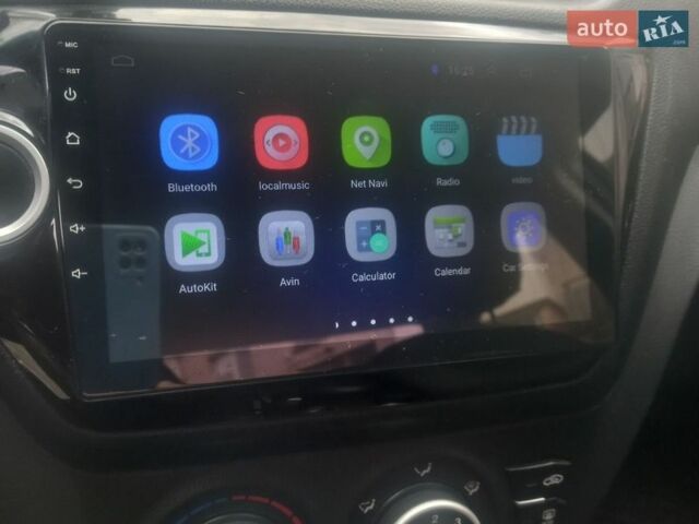 Черный Киа Рио, объемом двигателя 1.4 л и пробегом 213 тыс. км за 8700 $, фото 12 на Automoto.ua