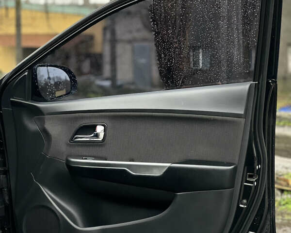 Черный Киа Рио, объемом двигателя 1.6 л и пробегом 231 тыс. км за 7999 $, фото 23 на Automoto.ua