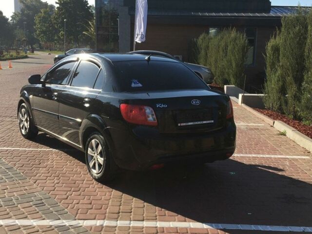 Черный Киа Рио, объемом двигателя 1.4 л и пробегом 189 тыс. км за 7700 $, фото 6 на Automoto.ua