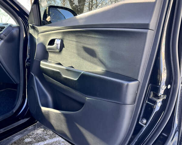 Чорний Кіа Ріо, об'ємом двигуна 1.4 л та пробігом 245 тис. км за 7600 $, фото 31 на Automoto.ua