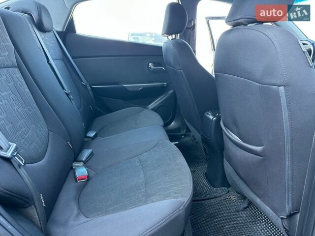 Чорний Кіа Ріо, об'ємом двигуна 1.59 л та пробігом 197 тис. км за 5888 $, фото 54 на Automoto.ua