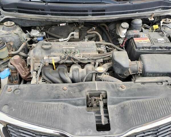 Чорний Кіа Ріо, об'ємом двигуна 1.4 л та пробігом 123 тис. км за 7600 $, фото 12 на Automoto.ua