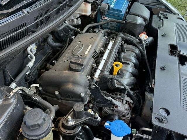 Чорний Кіа Ріо, об'ємом двигуна 1.59 л та пробігом 104 тис. км за 8900 $, фото 8 на Automoto.ua