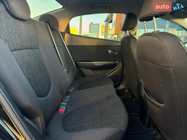 Черный Киа Рио, объемом двигателя 1.6 л и пробегом 181 тыс. км за 7950 $, фото 7 на Automoto.ua