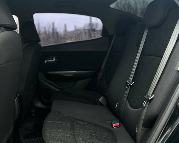 Черный Киа Рио, объемом двигателя 1.6 л и пробегом 231 тыс. км за 7999 $, фото 26 на Automoto.ua