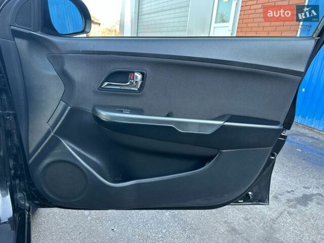 Чорний Кіа Ріо, об'ємом двигуна 1.59 л та пробігом 197 тис. км за 5888 $, фото 56 на Automoto.ua