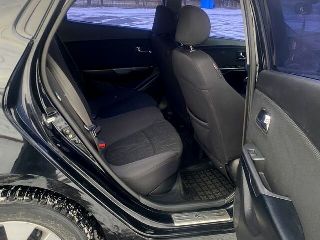 Черный Киа Рио, объемом двигателя 1.6 л и пробегом 25000 тыс. км за 6900 $, фото 9 на Automoto.ua