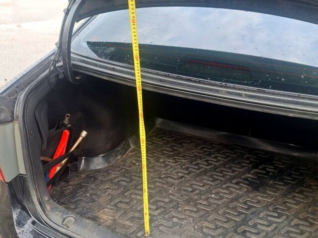 Черный Киа Рио, объемом двигателя 1.4 л и пробегом 197 тыс. км за 7000 $, фото 5 на Automoto.ua