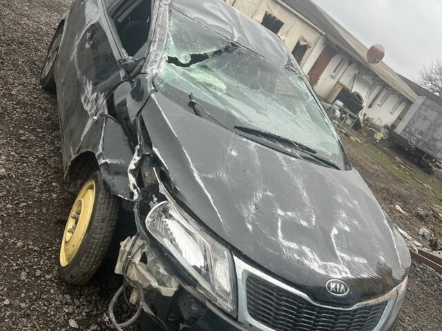 Черный Киа Рио, объемом двигателя 1.4 л и пробегом 120 тыс. км за 3000 $, фото 1 на Automoto.ua