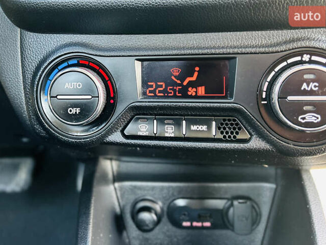 Черный Киа Рио, объемом двигателя 1.59 л и пробегом 93 тыс. км за 9350 $, фото 24 на Automoto.ua