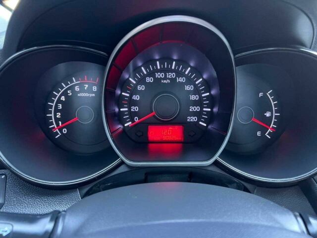 Чорний Кіа Ріо, об'ємом двигуна 1.4 л та пробігом 102 тис. км за 7394 $, фото 4 на Automoto.ua