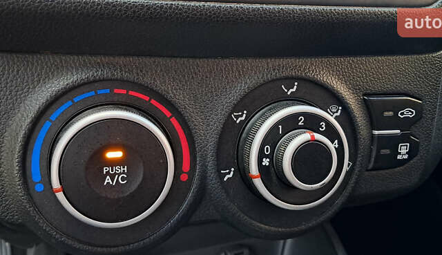 Черный Киа Рио, объемом двигателя 1.4 л и пробегом 89 тыс. км за 6800 $, фото 9 на Automoto.ua