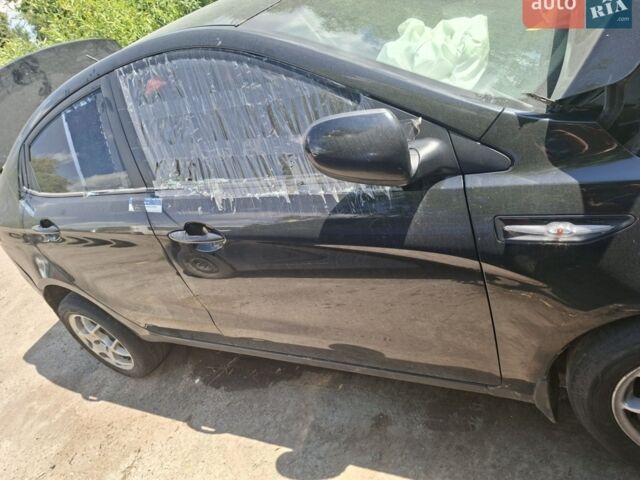 Чорний Кіа Ріо, об'ємом двигуна 1.4 л та пробігом 255 тис. км за 2701 $, фото 2 на Automoto.ua