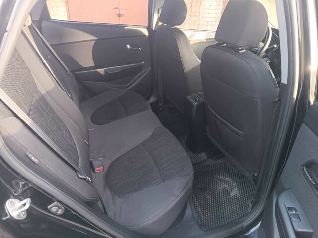 Черный Киа Рио, объемом двигателя 1.6 л и пробегом 180 тыс. км за 8200 $, фото 9 на Automoto.ua