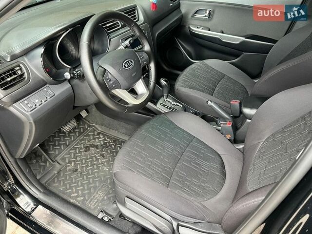 Черный Киа Рио, объемом двигателя 1.59 л и пробегом 160 тыс. км за 8200 $, фото 27 на Automoto.ua
