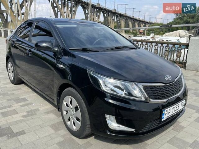 Черный Киа Рио, объемом двигателя 1.6 л и пробегом 127 тыс. км за 8300 $, фото 5 на Automoto.ua
