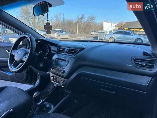 Чорний Кіа Ріо, об'ємом двигуна 1.59 л та пробігом 197 тис. км за 5888 $, фото 46 на Automoto.ua