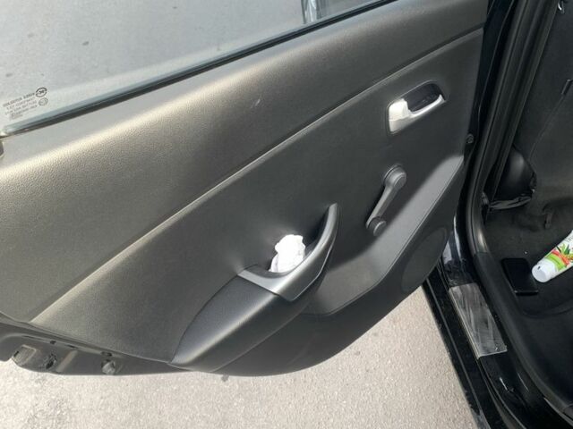 Чорний Кіа Ріо, об'ємом двигуна 1.4 л та пробігом 190 тис. км за 5500 $, фото 13 на Automoto.ua