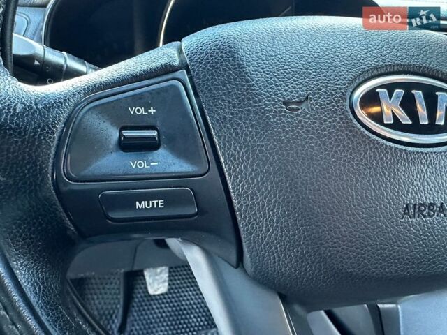 Чорний Кіа Ріо, об'ємом двигуна 1.59 л та пробігом 197 тис. км за 5888 $, фото 37 на Automoto.ua