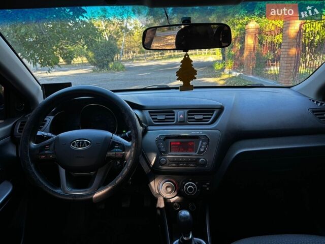 Чорний Кіа Ріо, об'ємом двигуна 1.4 л та пробігом 165 тис. км за 6900 $, фото 21 на Automoto.ua