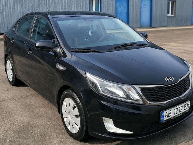 Черный Киа Рио, объемом двигателя 1.59 л и пробегом 191 тыс. км за 8400 $, фото 2 на Automoto.ua