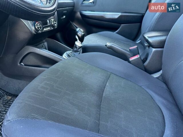 Чорний Кіа Ріо, об'ємом двигуна 1.59 л та пробігом 197 тис. км за 5888 $, фото 32 на Automoto.ua