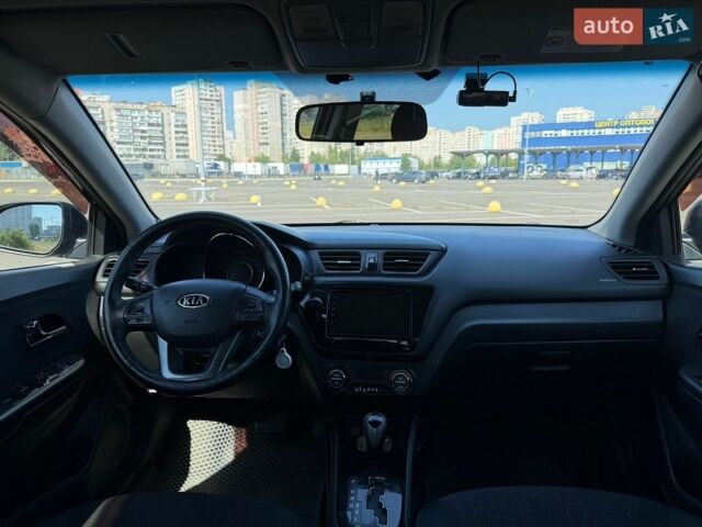 Чорний Кіа Ріо, об'ємом двигуна 1.59 л та пробігом 230 тис. км за 7000 $, фото 12 на Automoto.ua