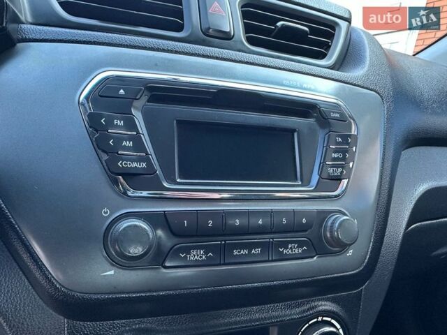 Чорний Кіа Ріо, об'ємом двигуна 1.59 л та пробігом 197 тис. км за 5888 $, фото 34 на Automoto.ua