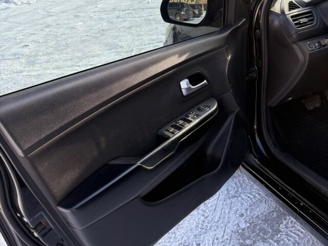 Чорний Кіа Ріо, об'ємом двигуна 1.6 л та пробігом 270 тис. км за 6499 $, фото 11 на Automoto.ua