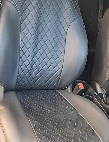 Черный Киа Рио, объемом двигателя 1.4 л и пробегом 89 тыс. км за 6800 $, фото 5 на Automoto.ua