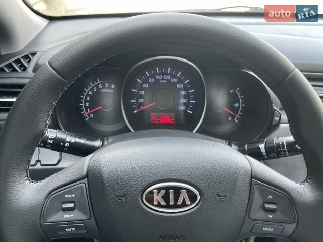 Черный Киа Рио, объемом двигателя 1.6 л и пробегом 127 тыс. км за 8300 $, фото 18 на Automoto.ua