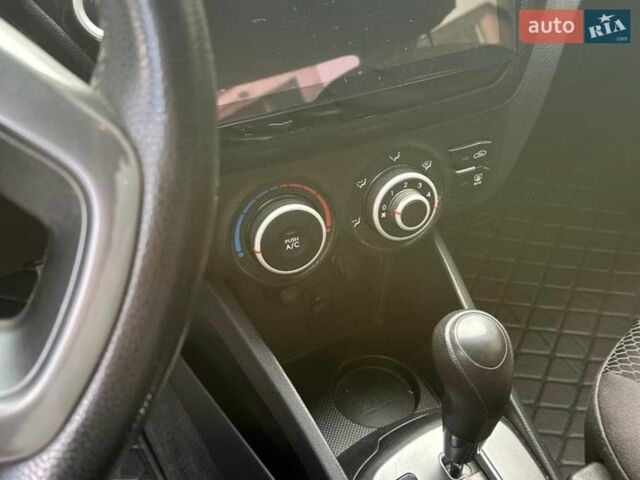 Черный Киа Рио, объемом двигателя 1.4 л и пробегом 213 тыс. км за 8700 $, фото 15 на Automoto.ua