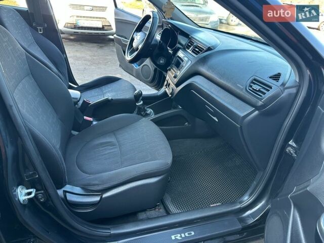 Чорний Кіа Ріо, об'ємом двигуна 1.59 л та пробігом 197 тис. км за 5888 $, фото 47 на Automoto.ua