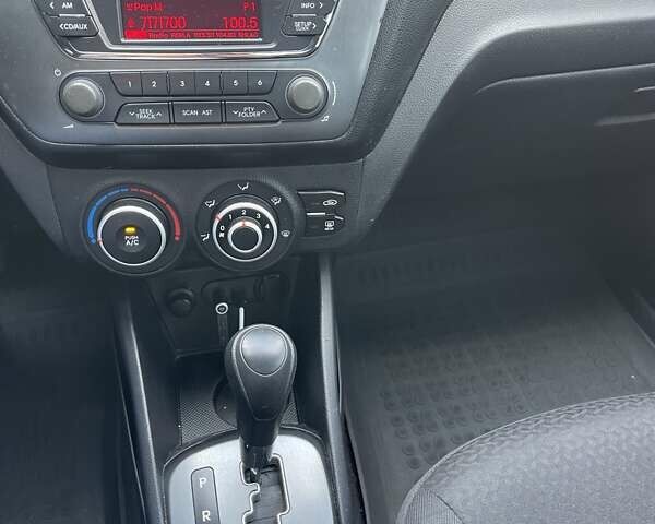 Черный Киа Рио, объемом двигателя 1.6 л и пробегом 127 тыс. км за 8300 $, фото 15 на Automoto.ua
