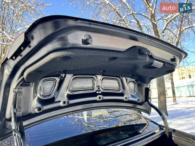 Чорний Кіа Ріо, об'ємом двигуна 1.4 л та пробігом 245 тис. км за 7600 $, фото 29 на Automoto.ua