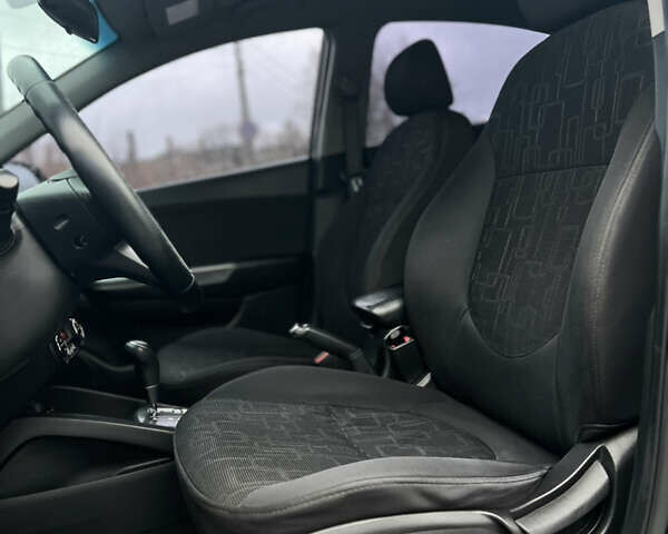 Черный Киа Рио, объемом двигателя 1.6 л и пробегом 231 тыс. км за 7999 $, фото 12 на Automoto.ua